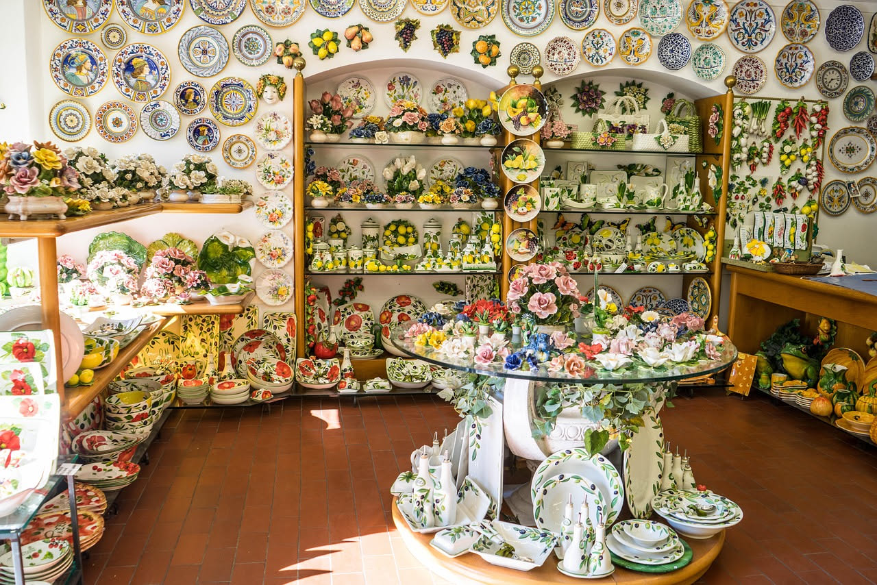 Ceramica italiana: i borghi e le botteghe dove comprarla