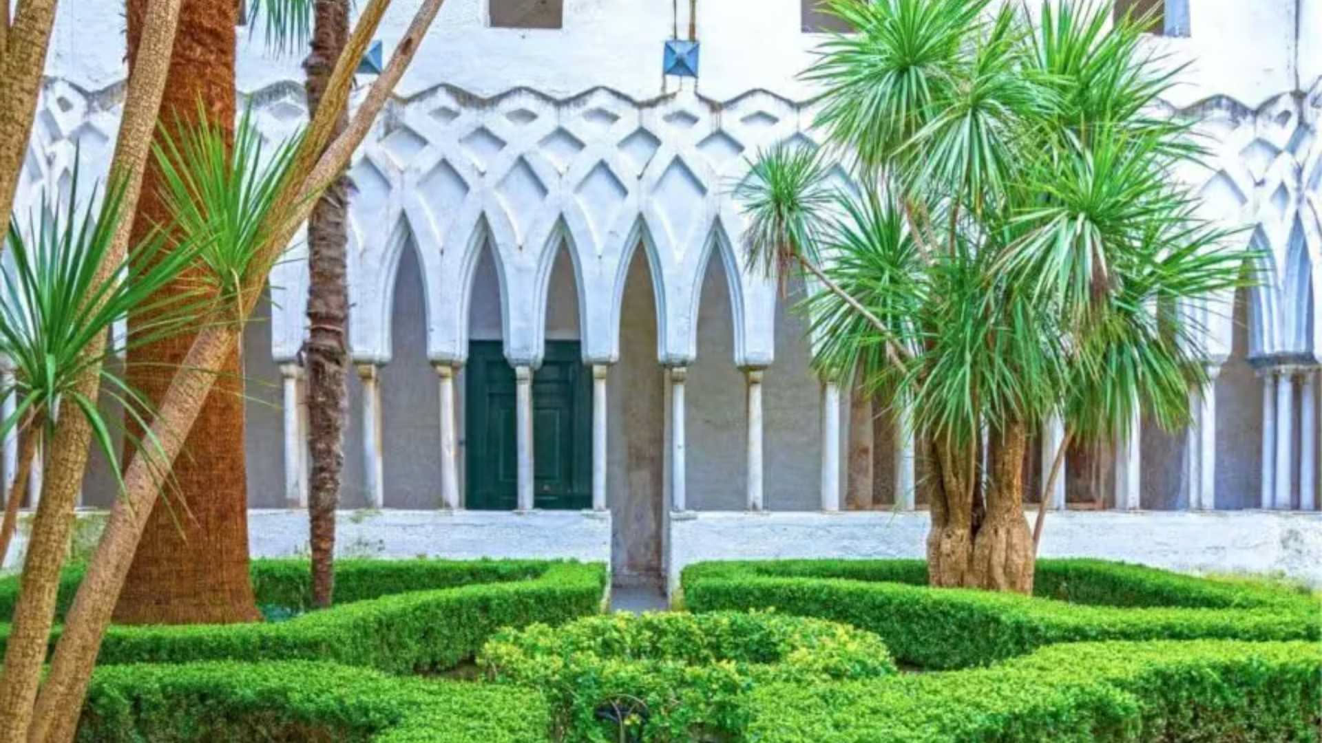 Acanto nelle ville storiche del Sud: la pianta che racconta l'architettura italiana