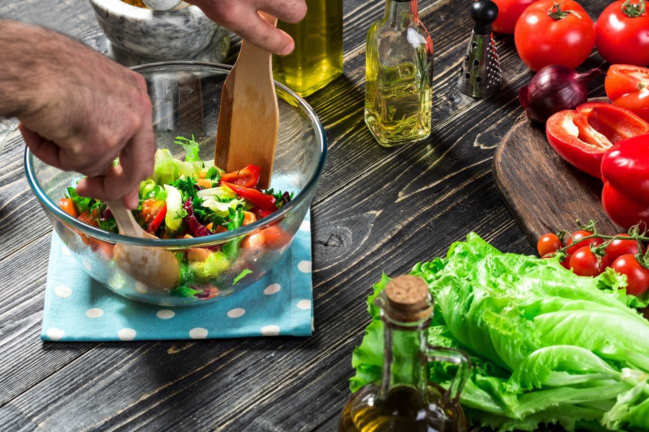 Quali verdure crude perdono consistenza se preparate troppo presto