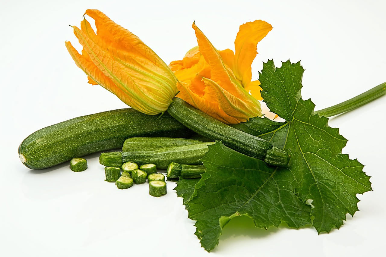 Fiori di zucchina: quando raccoglierli e quali scegliere per non perdere le zucchine